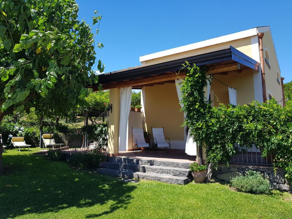 Agriturismo Le Case Di Civi Mascali Exterior photo