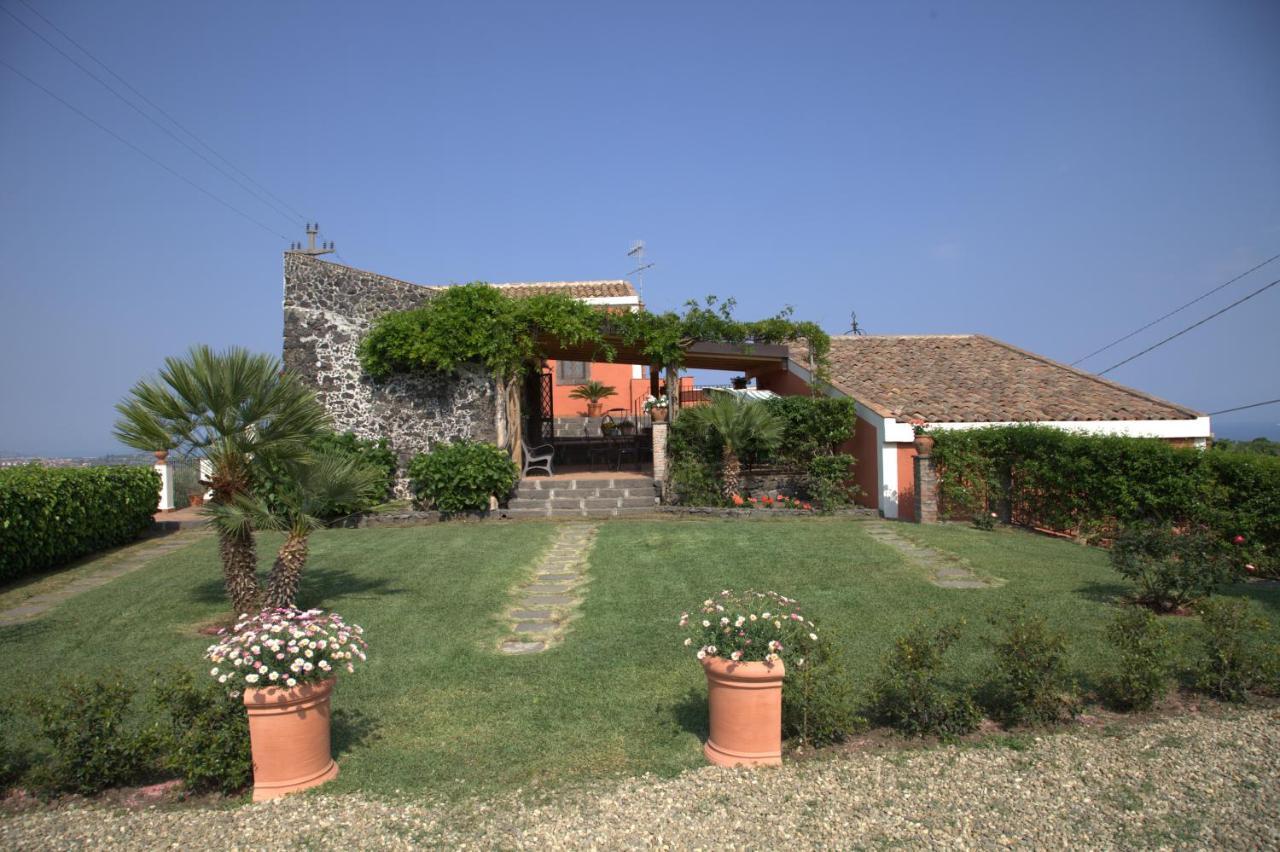 Agriturismo Le Case Di Civi Mascali Exterior photo